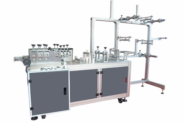 Semi-medical mask machine 640x425